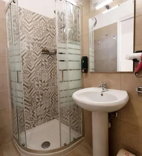 A7passi Salento Stone - Indipendent With Private Bathroom - Kitchenette - Completa Di Tutto דירה